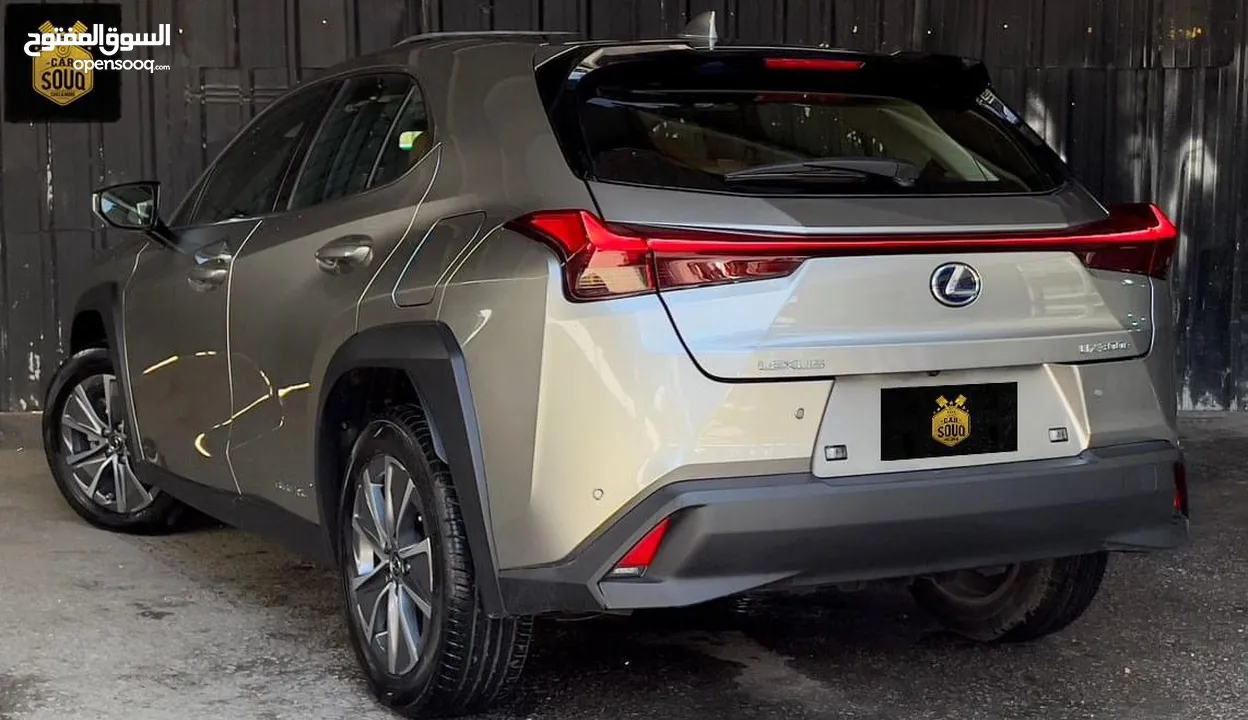 Lexus UX 300e 2022