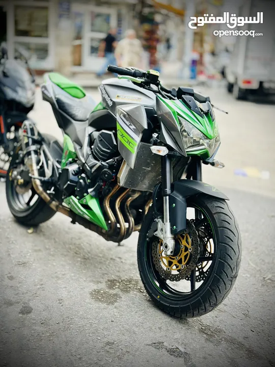 كاوازاكي z800