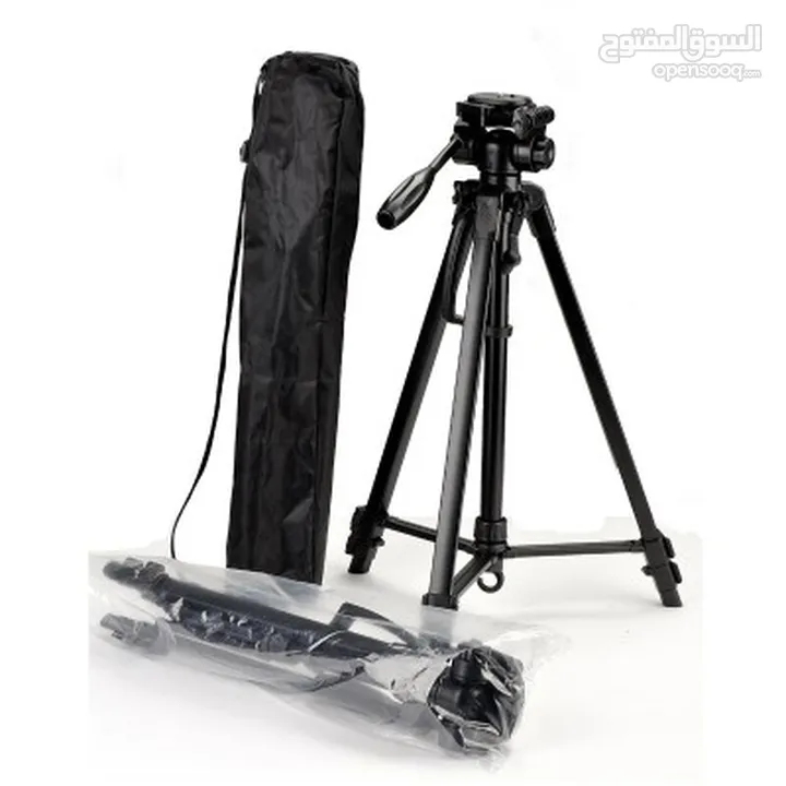camera trpod حامل ثلاثي القوائم احترافي من الألومنيوم, باللون الأسود