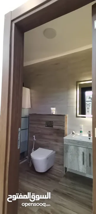 شقه لي البيع