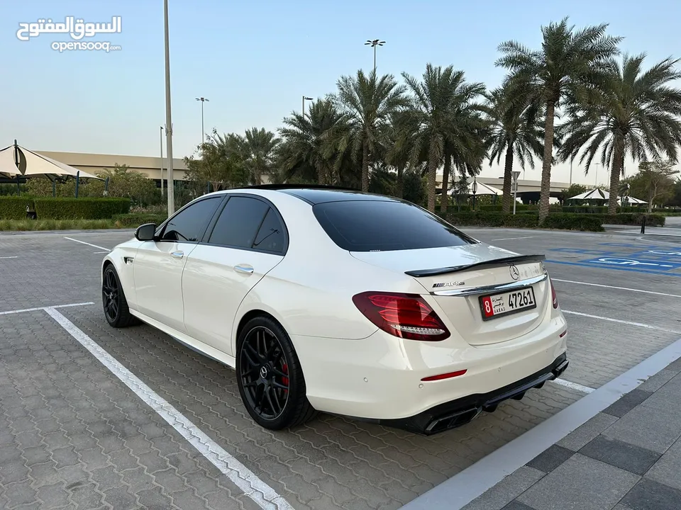 للبيع مرسيدس E63 s AMG اصلي وكالة خليجي موديل 2019 الموتر بحااالة الوكالة  (ست 6 فصوووص)