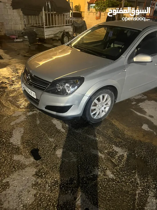 اوبل استرا موديل 2006