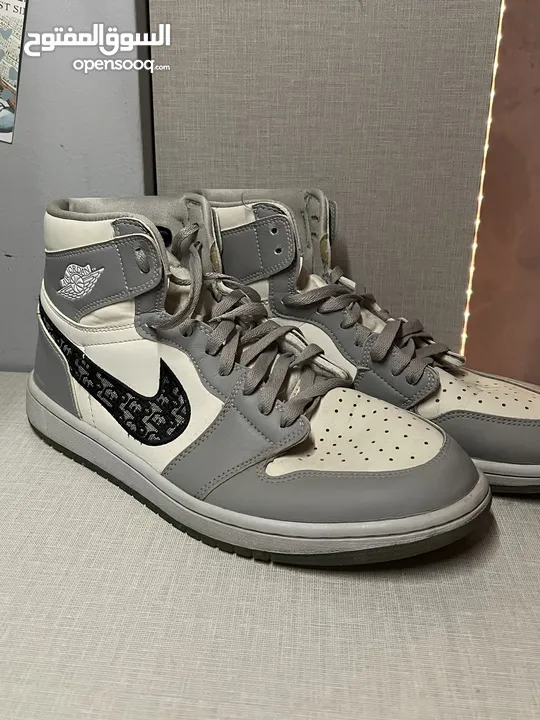 للبيع - حذاء Air Jordan أصلي بتصميم حصري (Dior Edition)