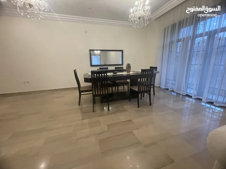 شقة طابق اول بموقع جدا مميز  في ارقى احياء - عبدون - على الاطلاق ثلاث غرف نوم (ID#: 6945)