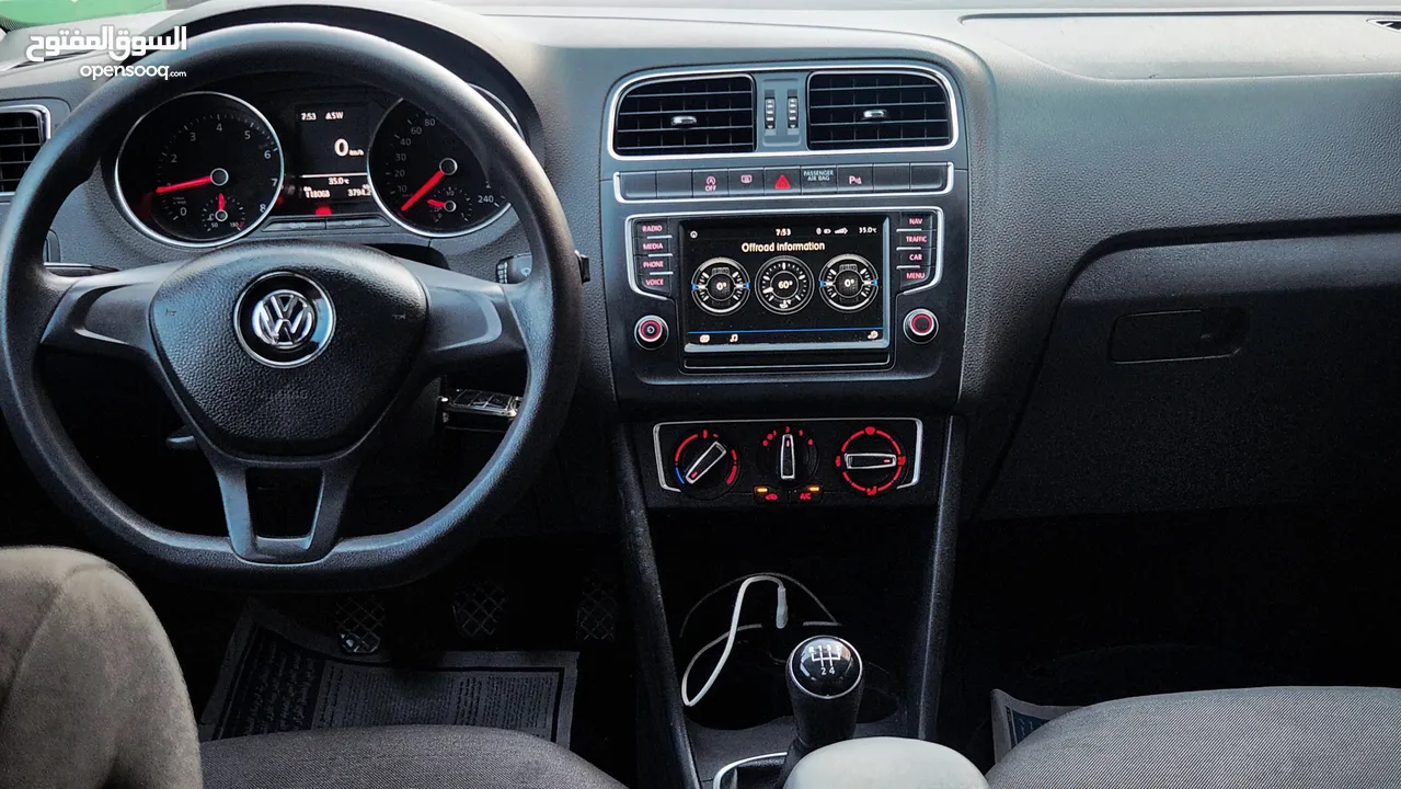 Polo Tsi 1200 2017 جير عادي  فتحة شركة  بودي جير ماطور شوسطة مكنيكيات افحص وين بدك وكالة  05681108