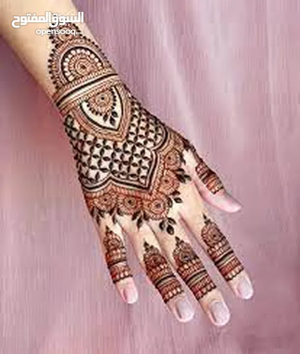 Henna Artist or Mehandi designs apply for Eid and all the parties and Occasions.