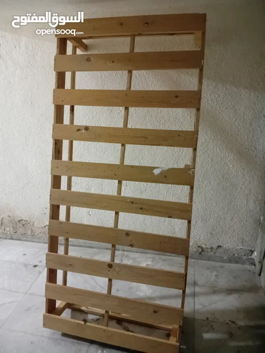 بوكس تخت او االي بتسموه بحالة الجديد تفصيل ثقيل