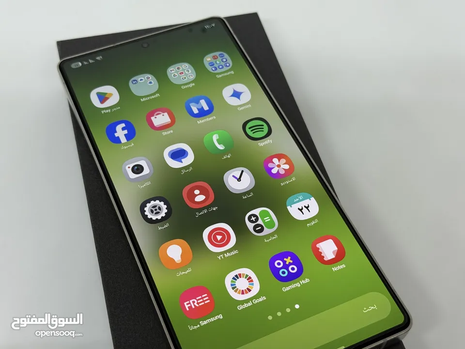 Samsung Galaxy S25 Ultra استخدام أيام مع كفر الشركة بحالة الشركة