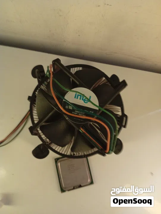 (عرض خاص لحق)معالج  pentium 4 intel معالج  .............................................