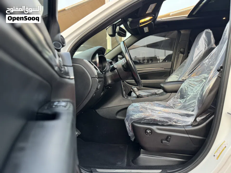 جيب غراند شيروكي 2020 كلين تايتل بحالة الوكالة التامة وسعر عرض ممتاز.