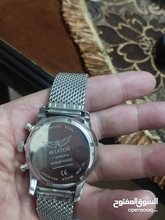 ساعات استعمال شخصي بحاله ممتازة للبيع