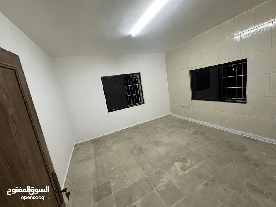 شقة طابق 4 في عرجان  شارع الاردن بجانب دائرة الافتاء للعرسان فقط