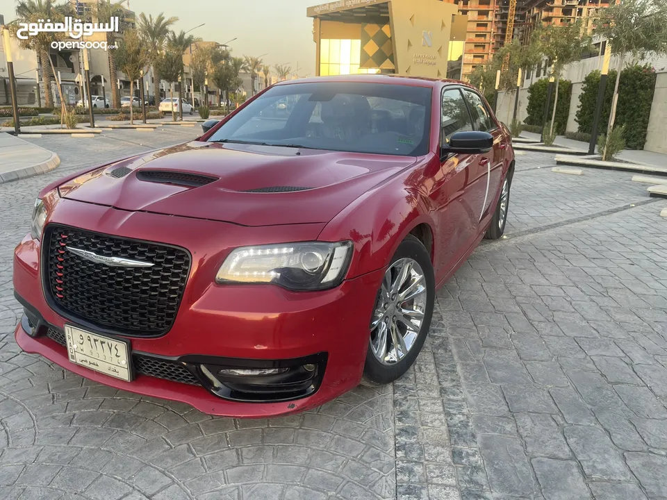 Chrysler S300 v8