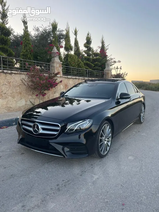 Mercedes benz E300 بحالة الوكالة