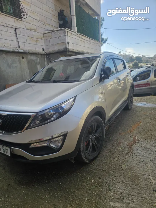 كيا سبورتاج 4x4 موديل 2012
