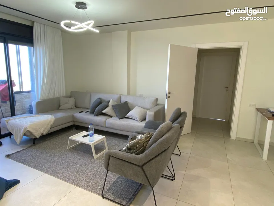 شقه للبيع في بيرزيت