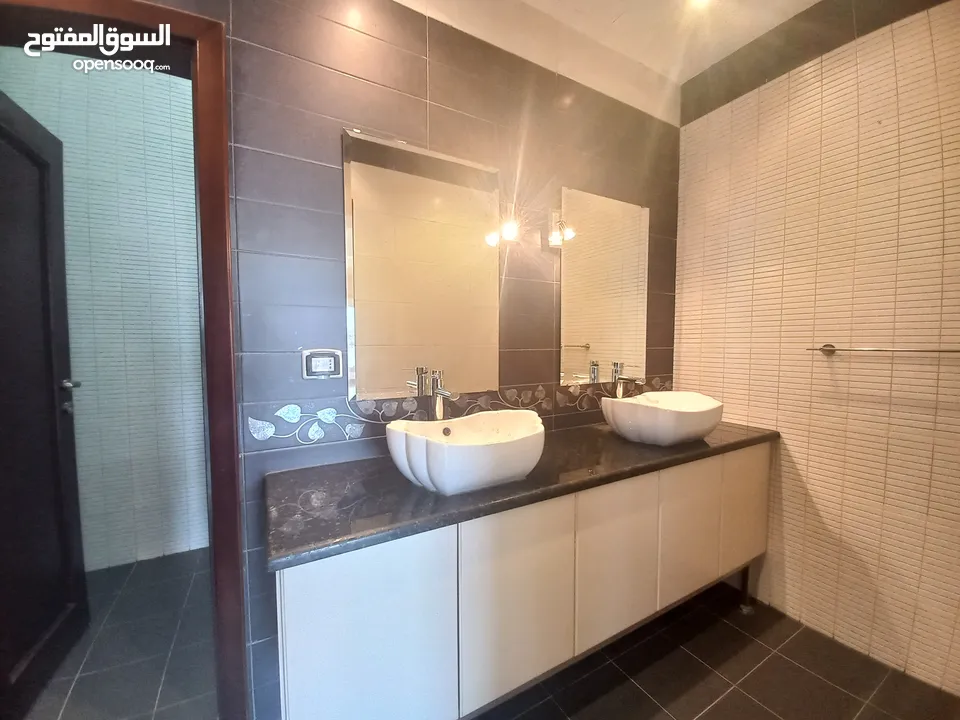 شقة شبه مفروشة للإيجار في عبدون  ( Property 32312 ) سنوي فقط