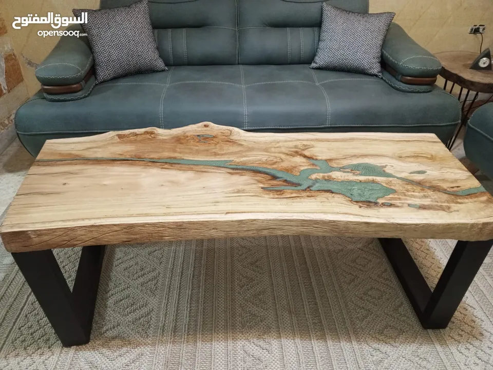 مشغولات خشبية يدوية (ترابيزات..تيبل لامب).... hand made