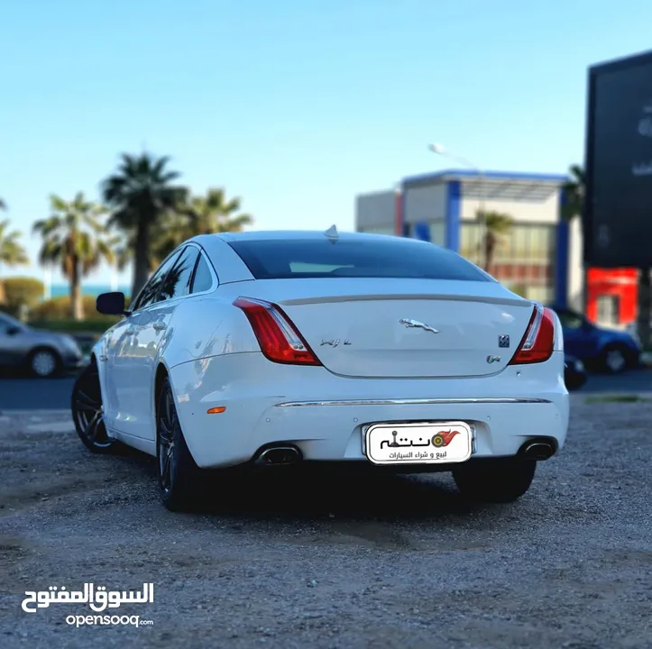 جاكور XJL2012