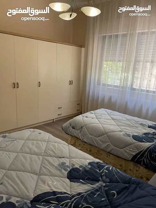 شقة مفروشة , ارضي ..  مع حديقة مميزة /  اعلان رقم (B93)