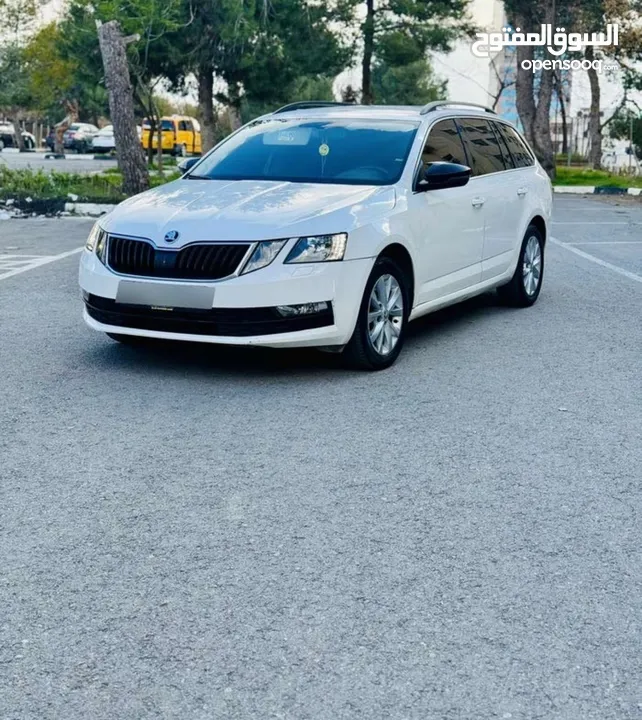 سكودا اكوتافيا ستيشن 2020 رخصه