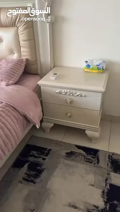 غرفة نوم أمريكي خشب ثقيل دبل كنج سايز