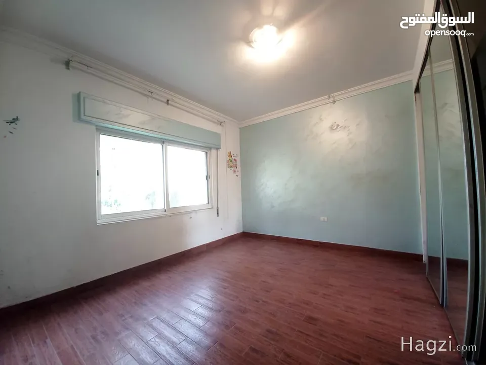 شقة للبيع في دير غبار  ( Property ID : 35320 )