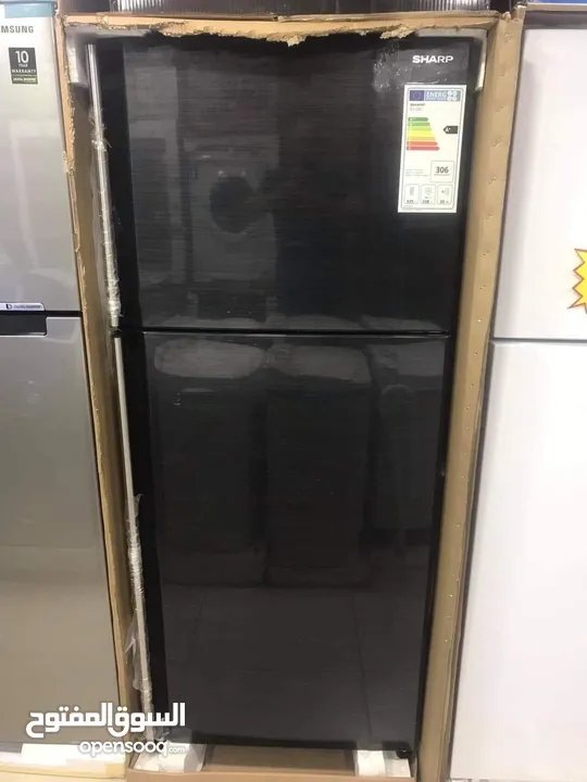 ثلاجه شارب لون اسود مميز 450 ليتر بسعر حرق