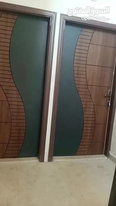 شقق  للبيع الزرقاء الجديده شارع 16بمساحات متعدده