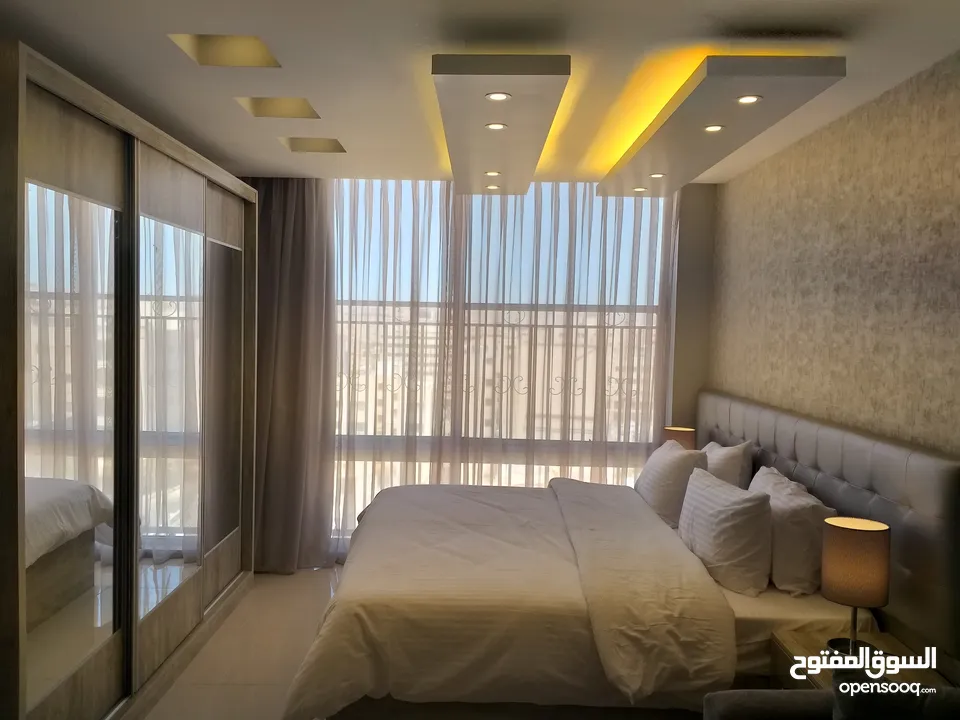 للإيجار الشهري ستوديو مفروش ومميز بنظافته وتجهيزه وموقعه بالصويفيه