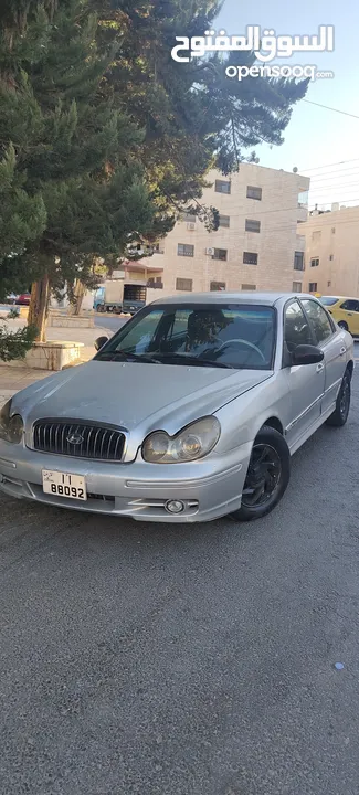 سيارة هونداي سوناتا 2002 للبيع لون سلفر