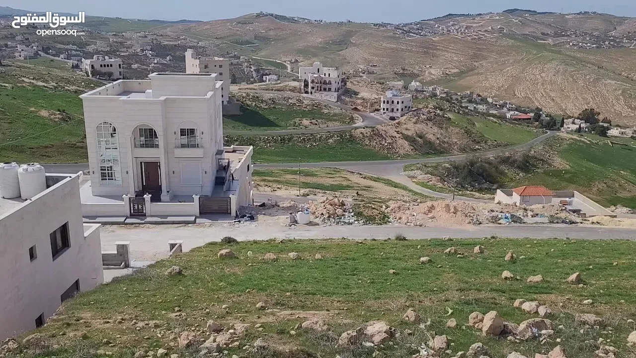 أرض مرتفعة ذات إطلالة خلابة في أجمل مناطق شفا بدران
