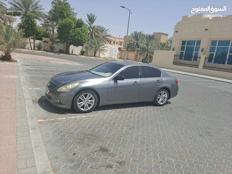 انفيتي G37 موديل 2010