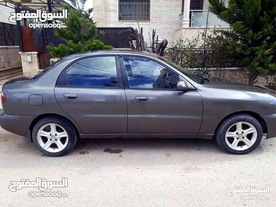 دايو لانوس موديل 2000 مكندشه اثنين جيد لاتحتاج لصيانه بالصلاه على. النبي كاش فقط