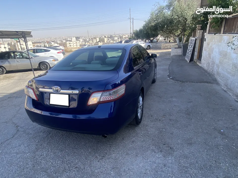 تويوتا كامري هايبرد 2011 بحاله الوكاله استخدام شخصي وبسعر 8100 دينار