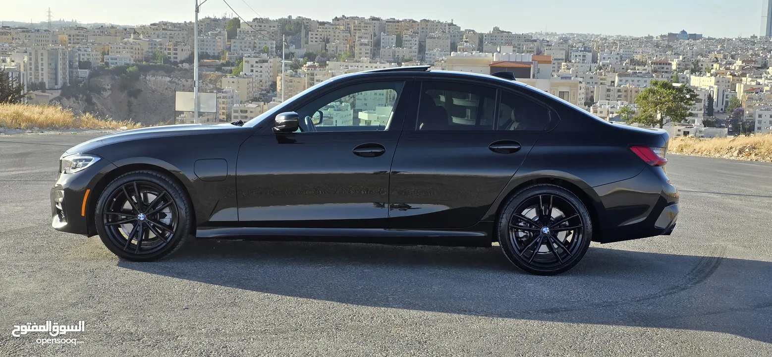 Bmw 330e 2021 Plug in hybrid M kit فل كامل فحص كامل