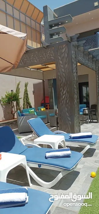 شاليه فاخر استثماري حديث للبيع طريق البحر الميت (الروضة)باطلالة خلابة على جبال فلسطين والبحر الميت