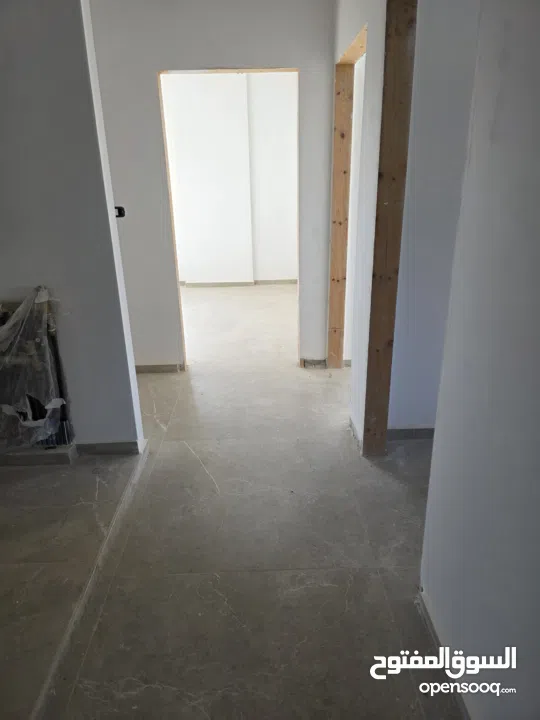 شقه للبيع بمنطقه البيره