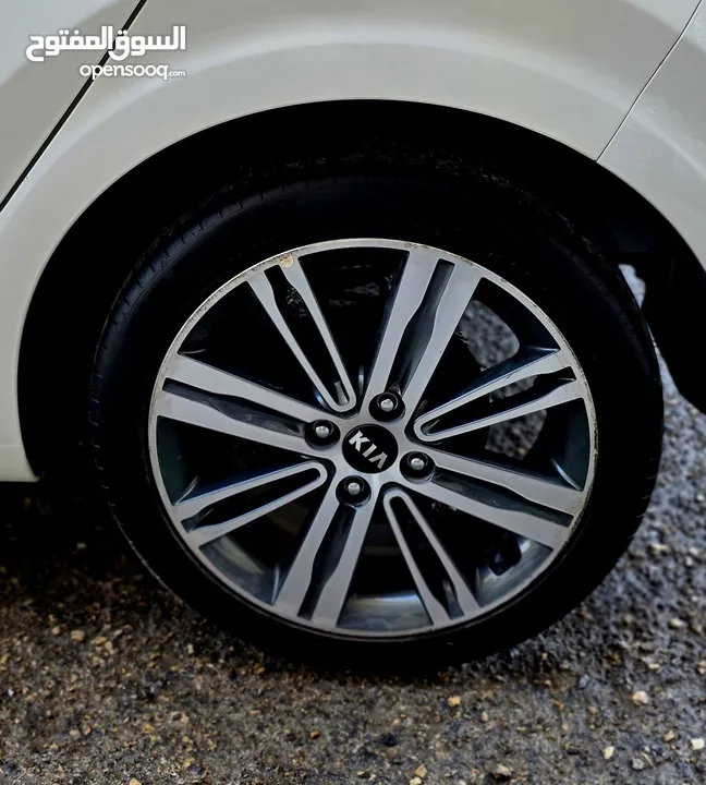 kia morning فل اضافات ما عدى فتحة