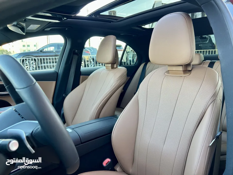 مرسيدس E200 غرافيت 2024 بانوراما ميموري كاميرات فرش كميل بحالة الزيرو عداد 6 الف كيلومتر فقط!!!