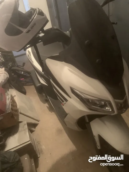 Aprilia SXR 160