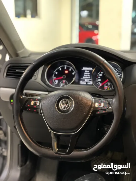 فولكسفاجن جيتا 2016 بنزين اوتمات للبيع بحالة الشركة