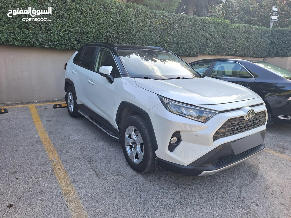 تويوتا راف فور 2019 LE بحاله الوكاله بسعر مناسب