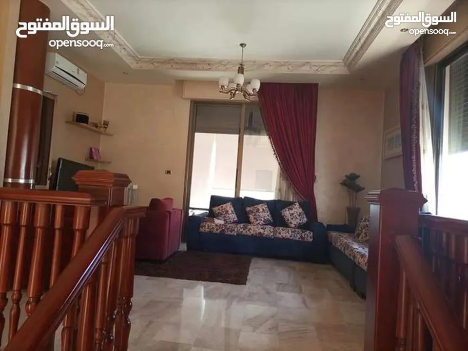 الظهير فيلا مستقله فخمه جدا فن معماري عاليه ومطله اجمل موقع مكون من اكثر من سكنه