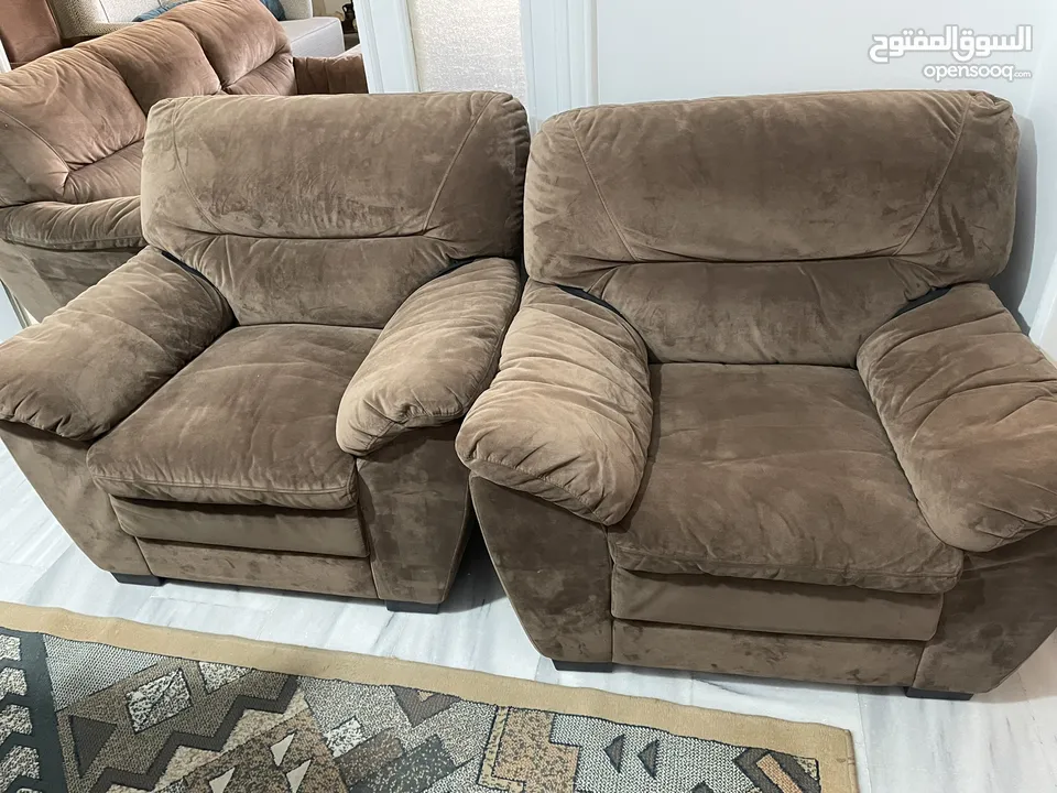 طقم كنب بحاله جيده
