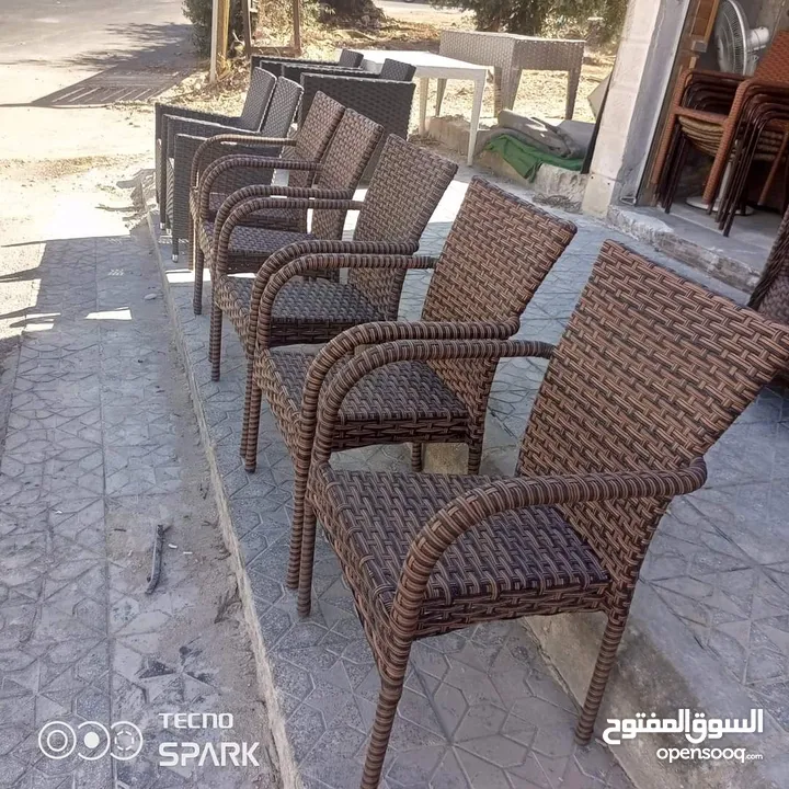 أطقم رتان وكراسي مطاعم
