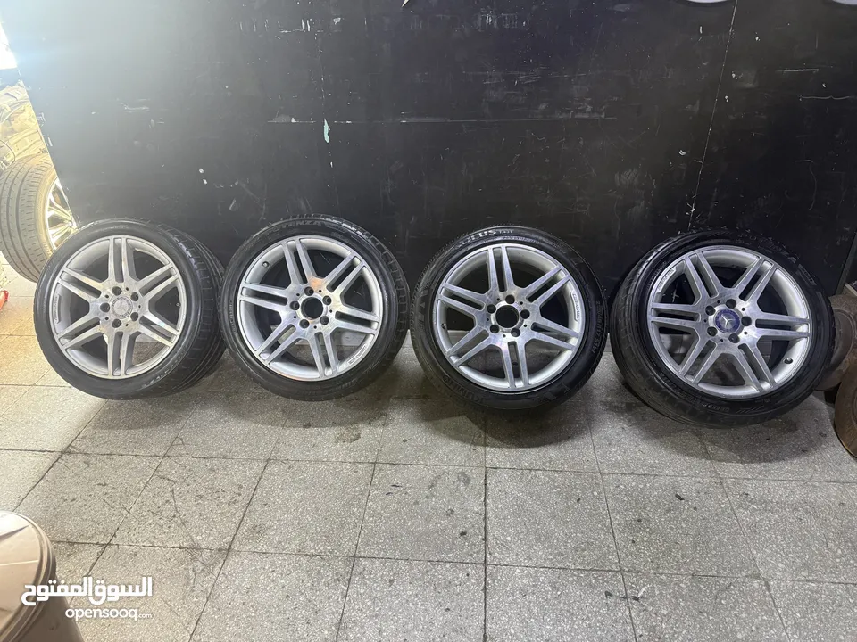 جنط مرسيدس w204 AMG  جنط بحالة ممتازه لا كسور ولا خشوط بحالة ممتازه حجم جنط 17 امامي رفيع خلفي عريض