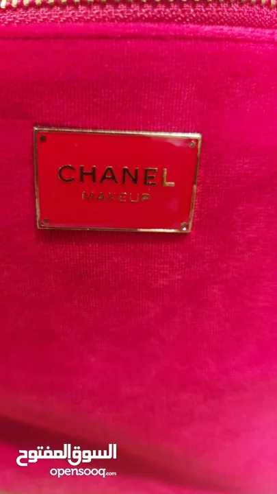 Channel crossbody/makeup bag