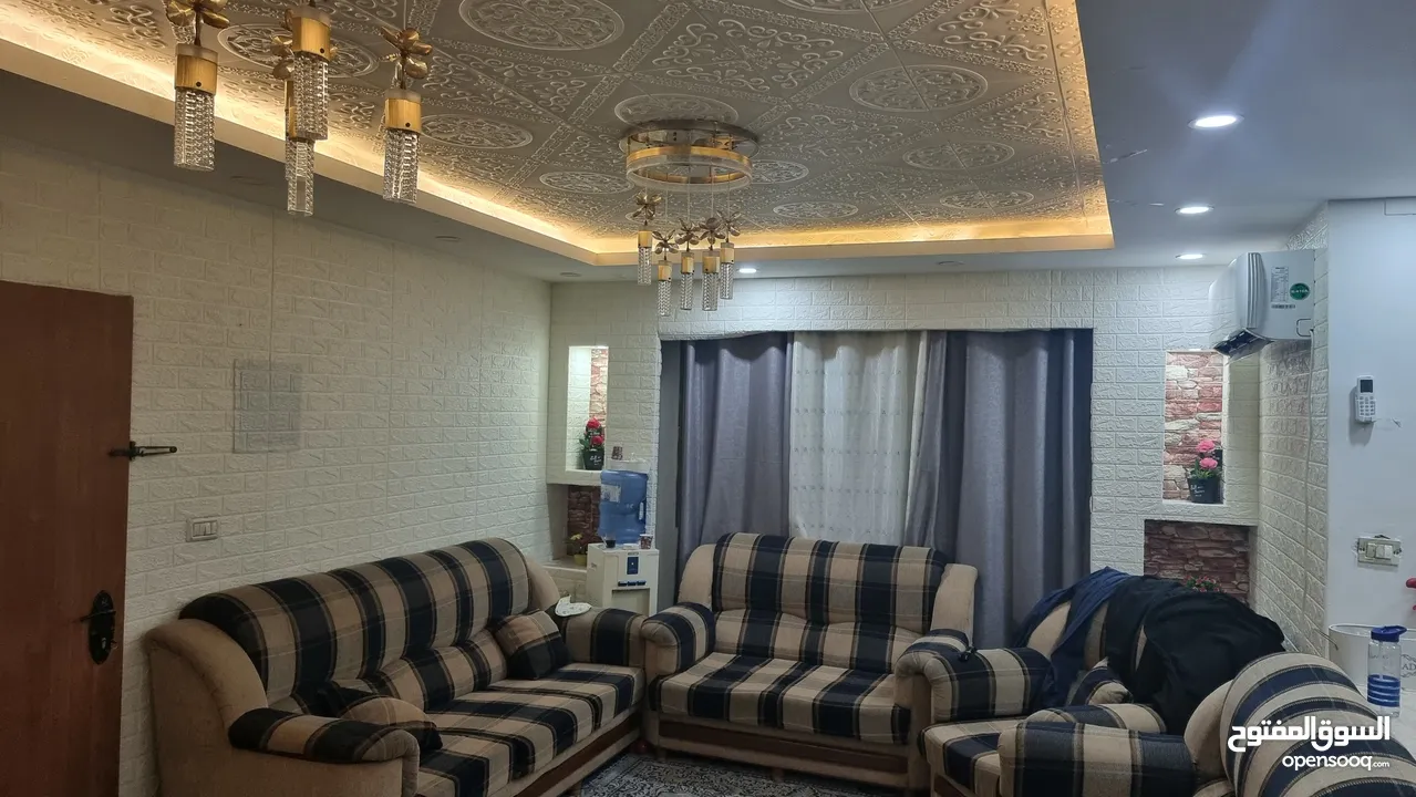 شقه للبيع بسعر ممتاز لداعي السفر