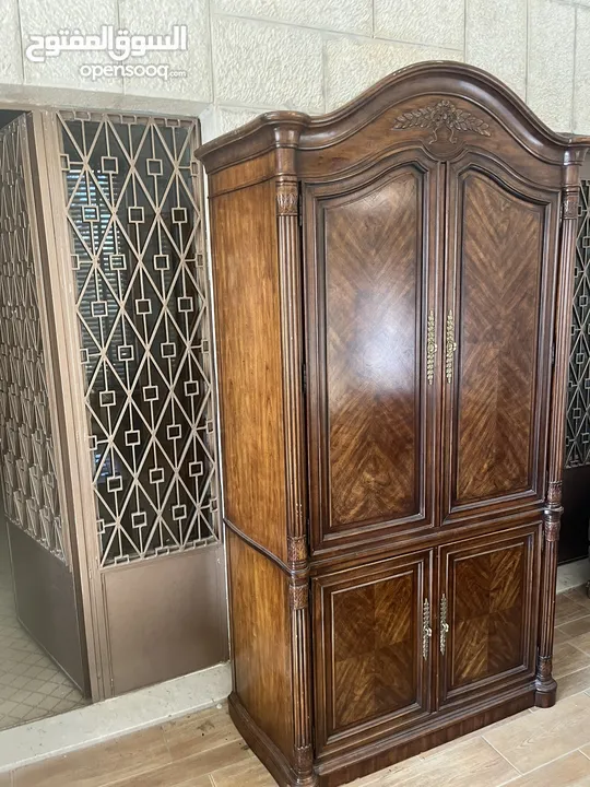 3 فضيات نوع Drexel Heritage امريكي + طاولة ايكيا